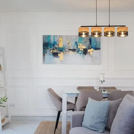 Discover Modern Luxury By The Sea